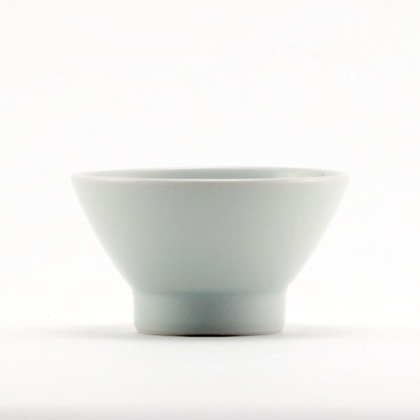 くらわんか碗 茶碗／白青（しろあお）｜愛着を持ってずっと使いたい